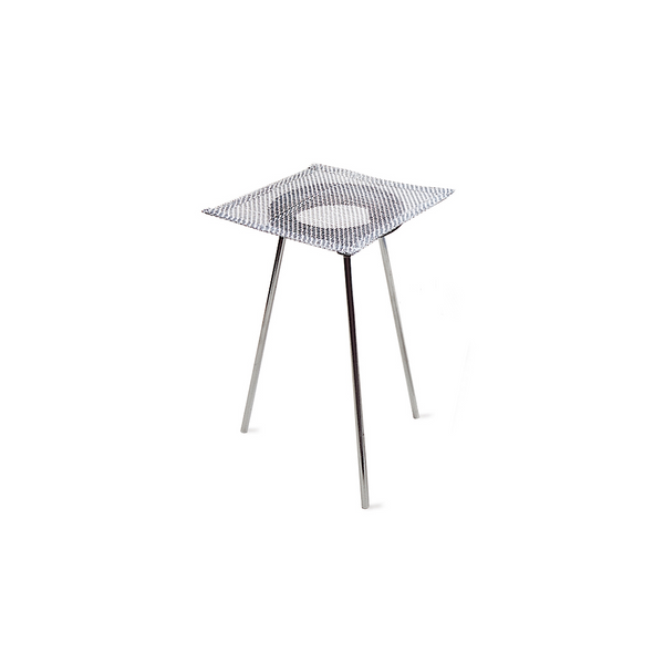 Tripod with Mesh Screen